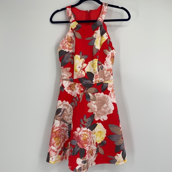 Trixxi Dresses & Skirts - NWT Francesca’s Red Floral Mini Dress